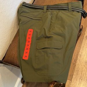 Brand New Orvis Cargo 🫒 color Short 4-way Stretchable Breathable, Comfortable!